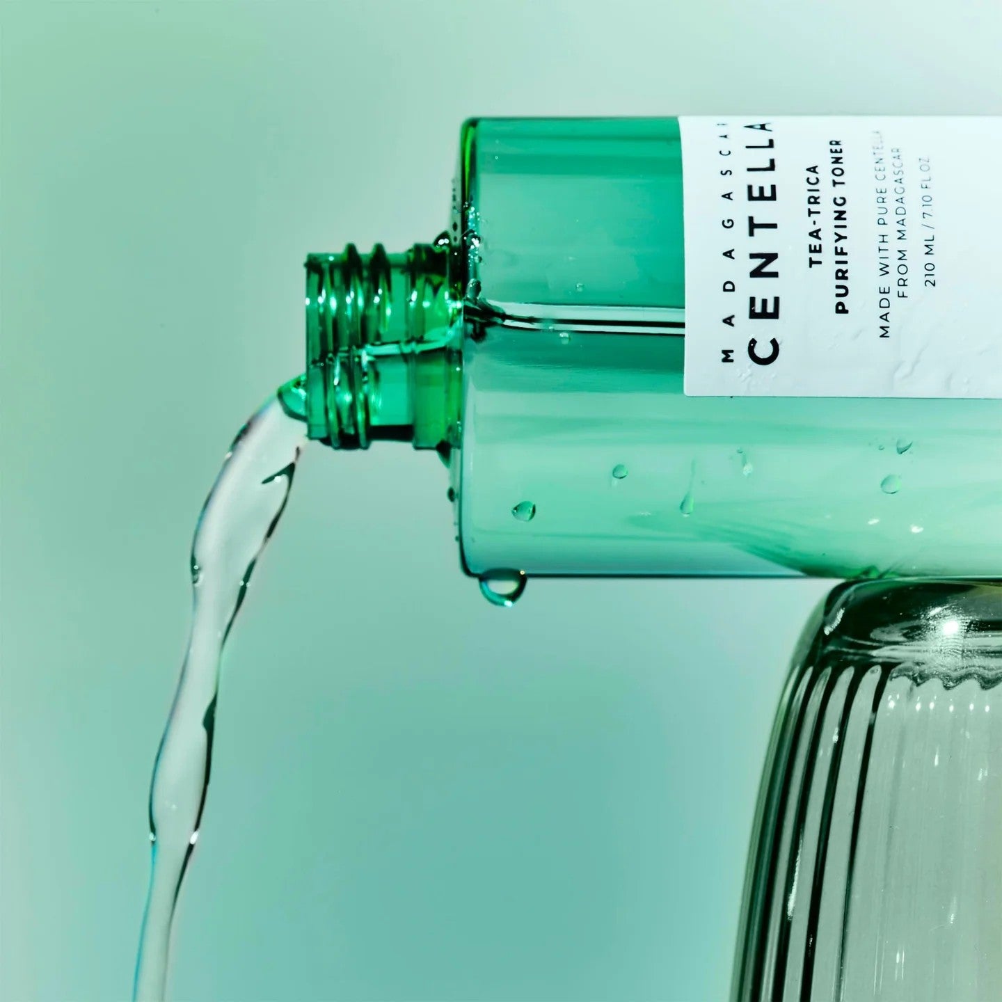 Kbeauty Glass Skin SKIN1004 Madagascar Centella Tea-trica Purifying Toner 210ml 